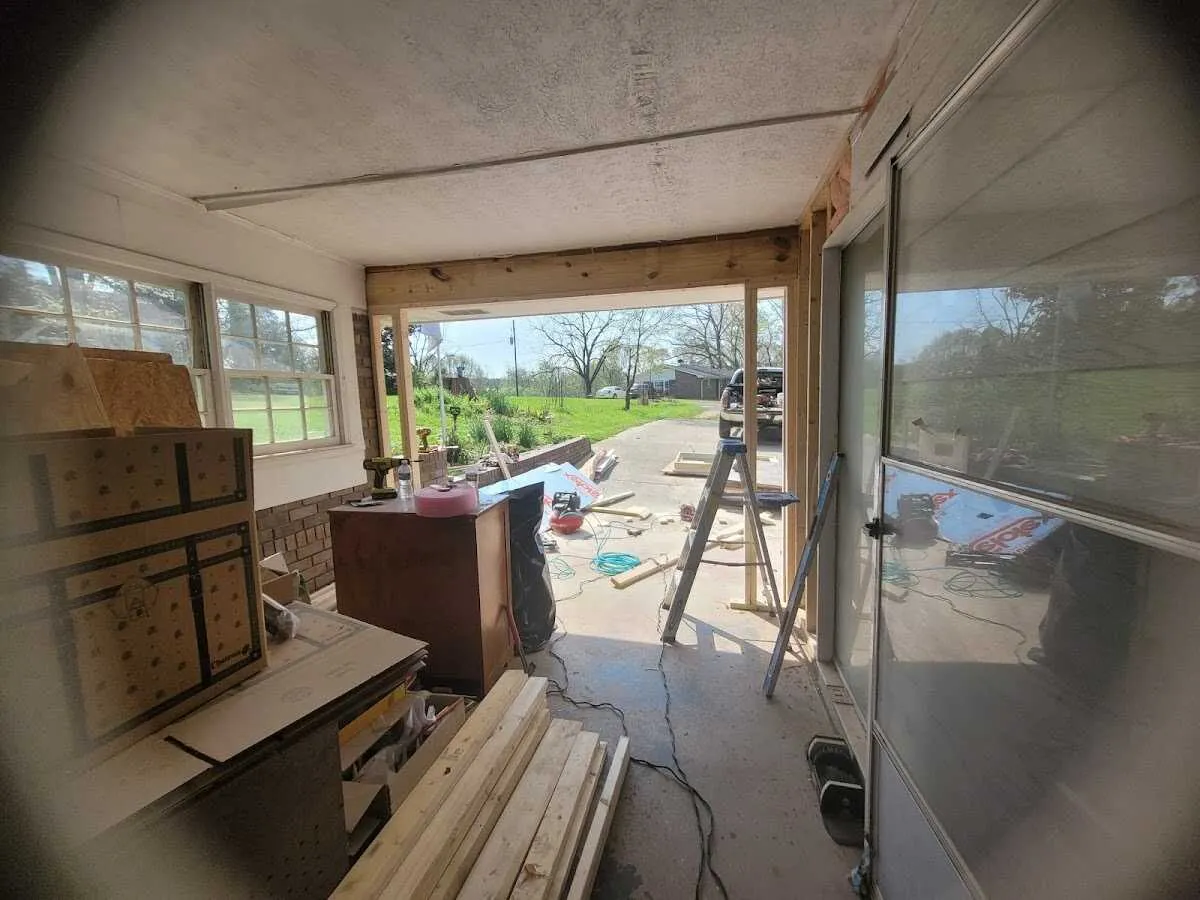 Air movers and dehumidifier for Water Mitigation Services in Rincon Valley